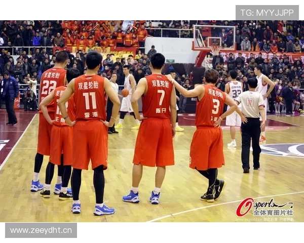 全面解读篮球规则中 24 秒违例的判定条件与裁判判罚标准